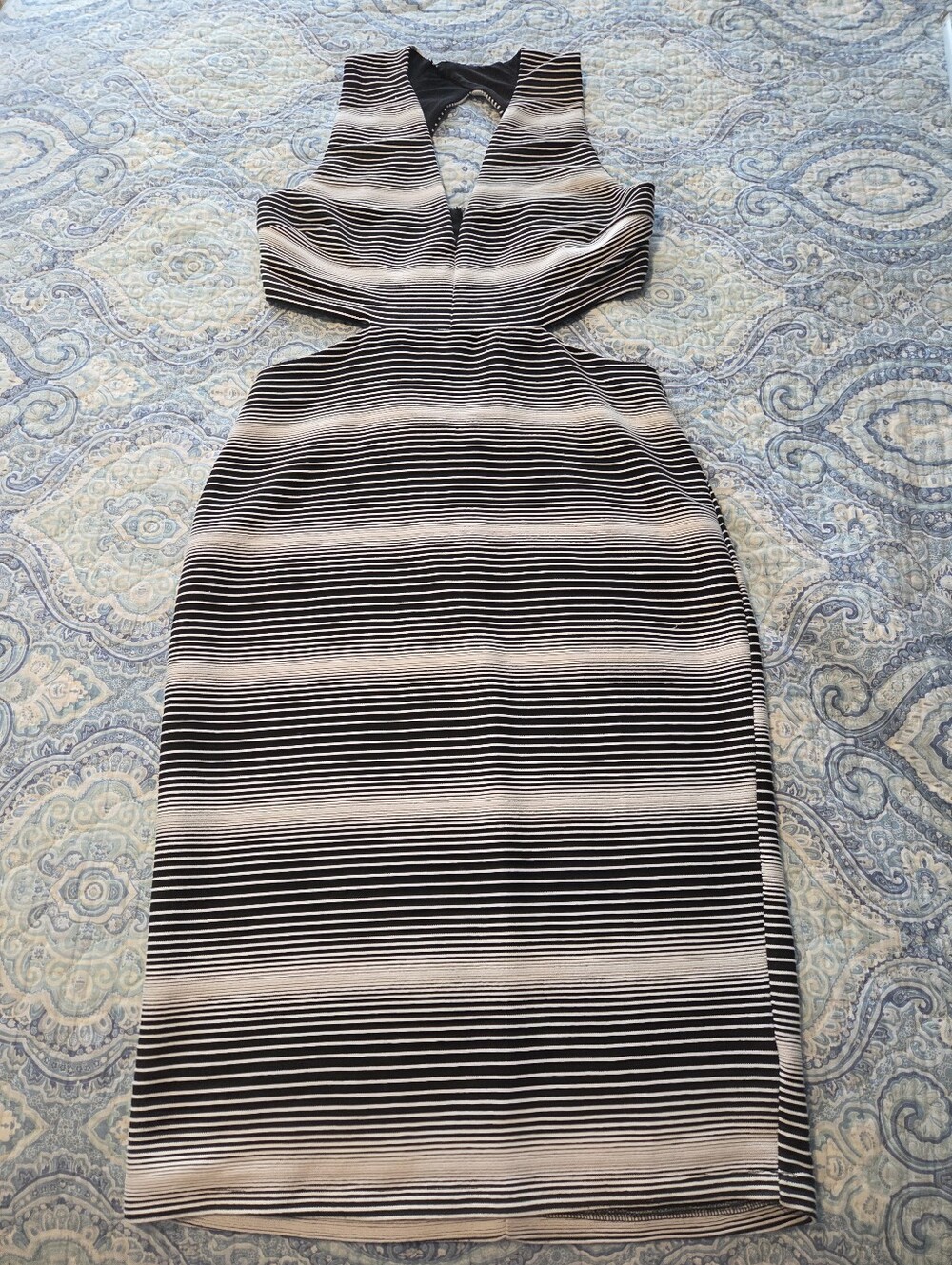 Mustard Seed NEW Black/white Striped Cutout Bodycon Dress Size Large NWOT Party